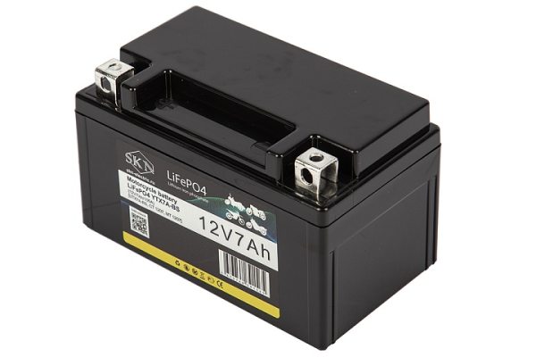 Аккумулятор для мототехники SKN LiFePO4 YTX7A-BS (12V/7Ah/105A)